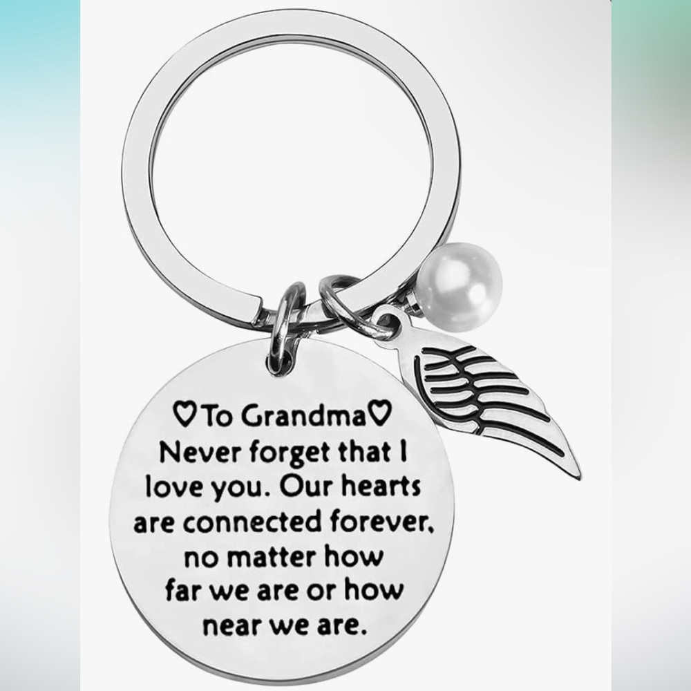 💝 Grandma Keychain Gift – Long Distance Message + Plush Pouch - NWT.